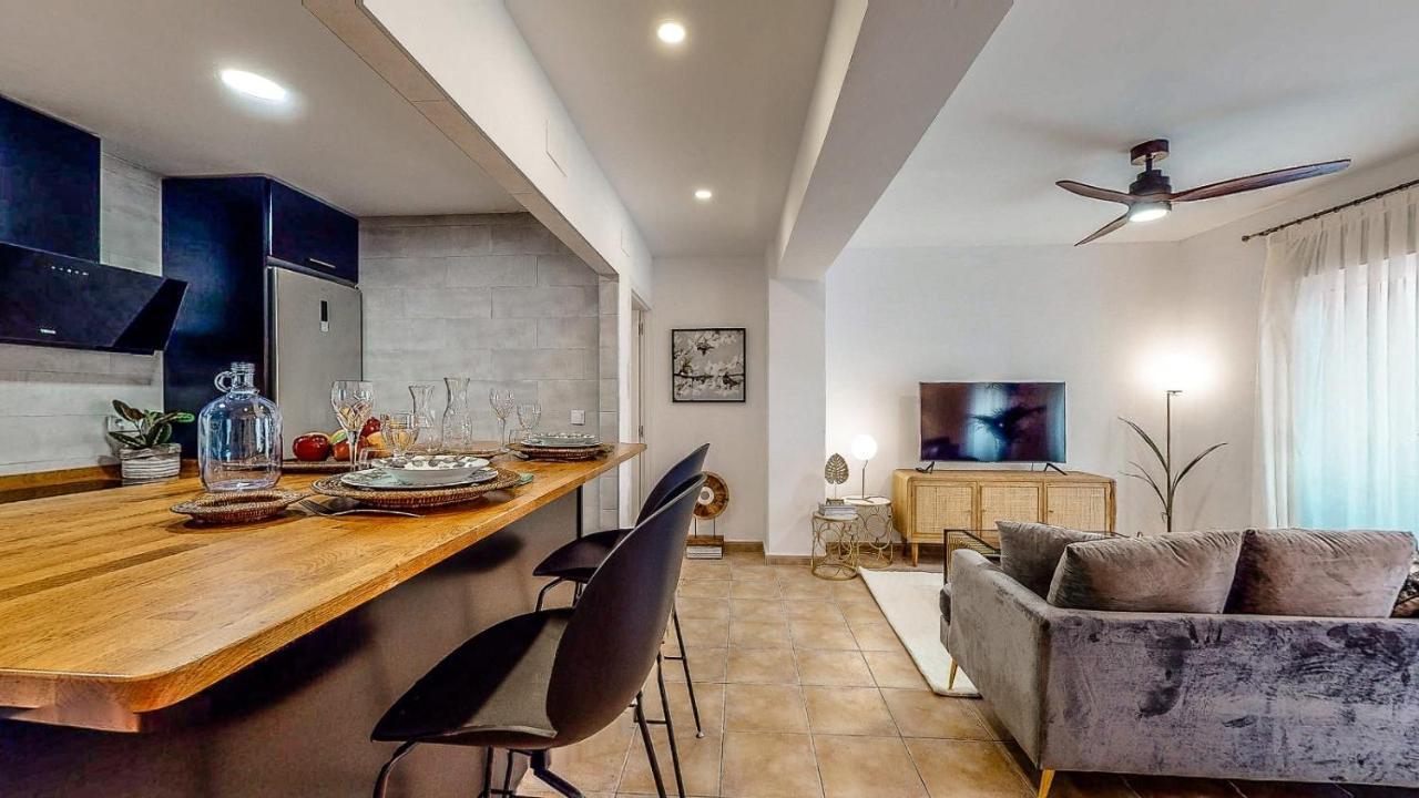 Holisplace- Lovely Apartment In Downtown Alicante Exterior photo