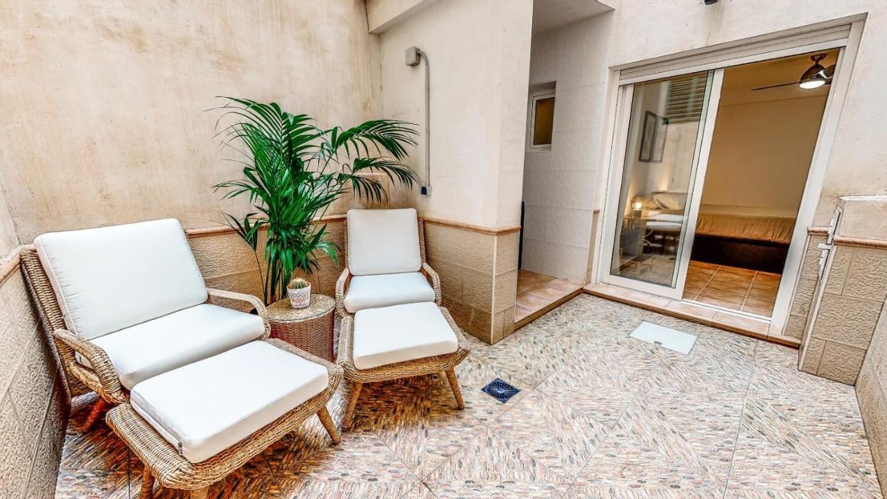 Holisplace- Lovely Apartment In Downtown Alicante Exterior photo